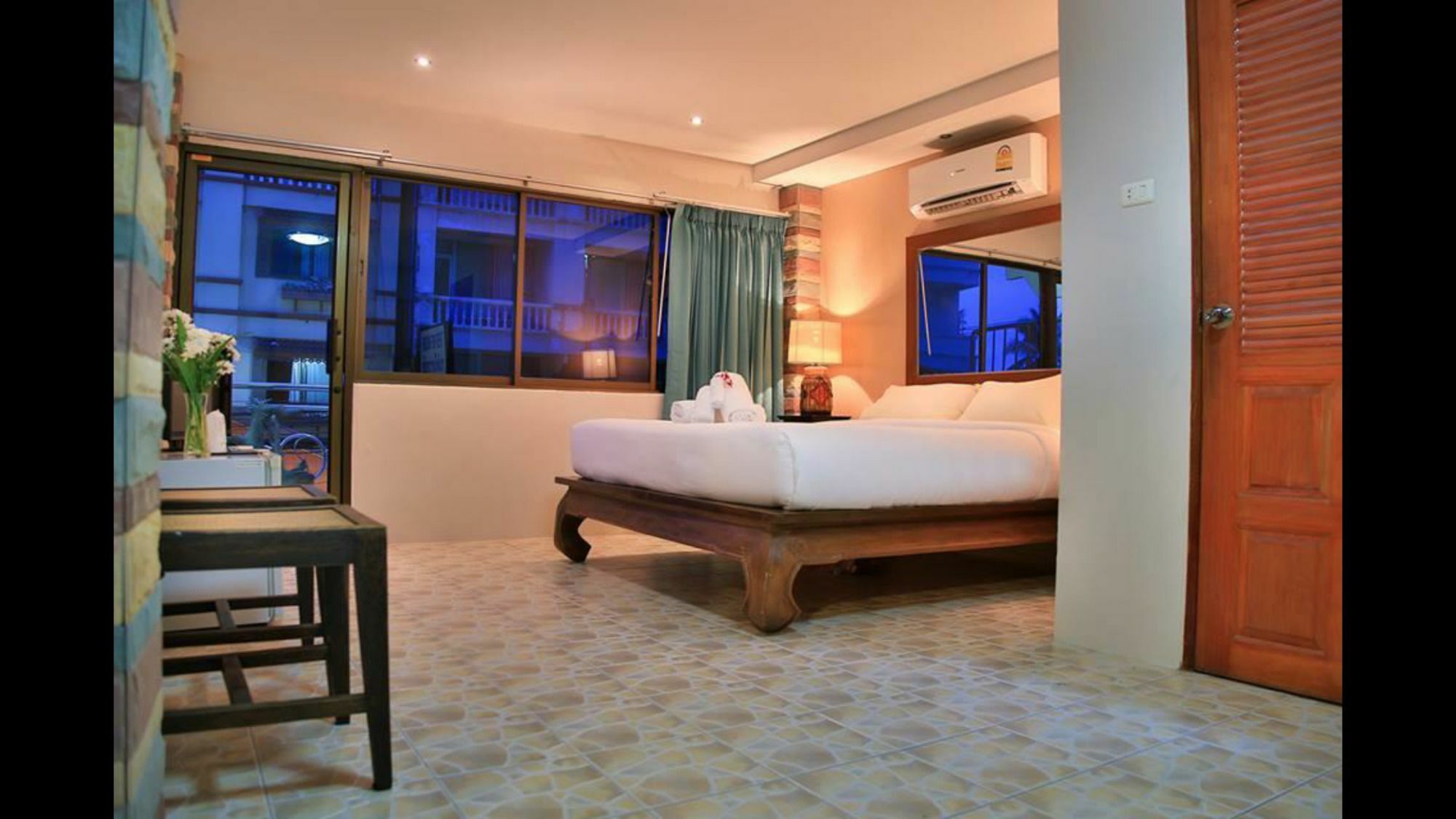 Avenue Beach Hotel Jomtien pláž Exteriér fotografie